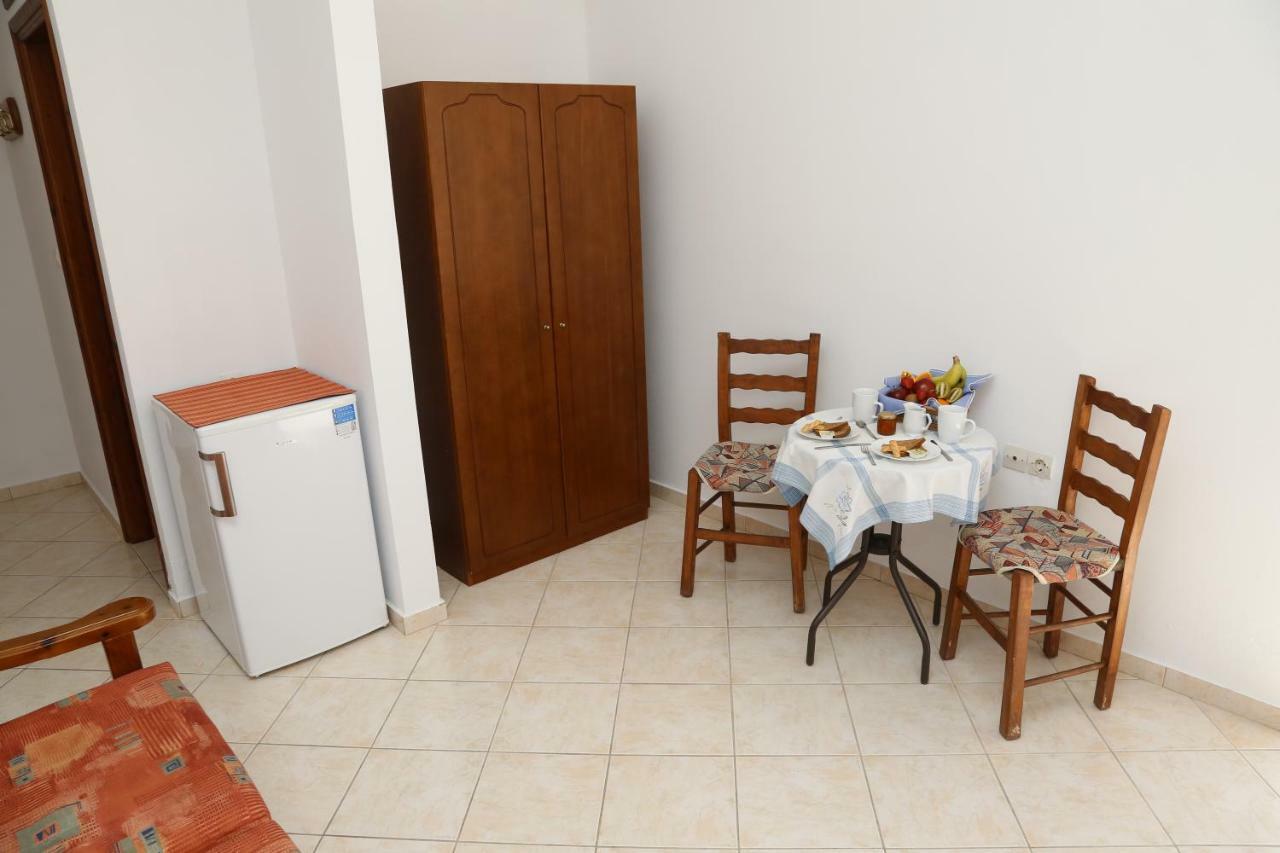 Athina Hotell Rethymno Eksteriør bilde